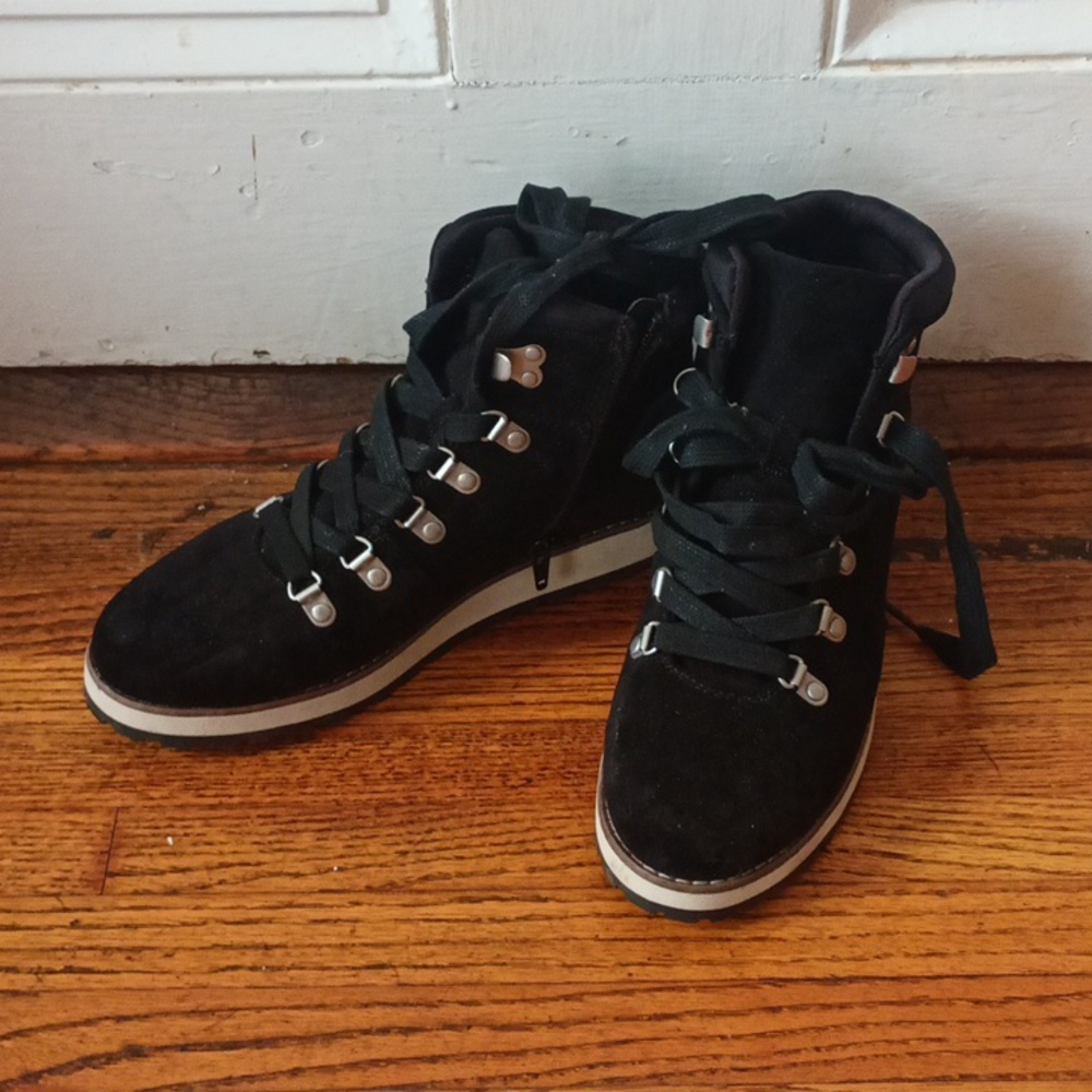 Casual women's boots